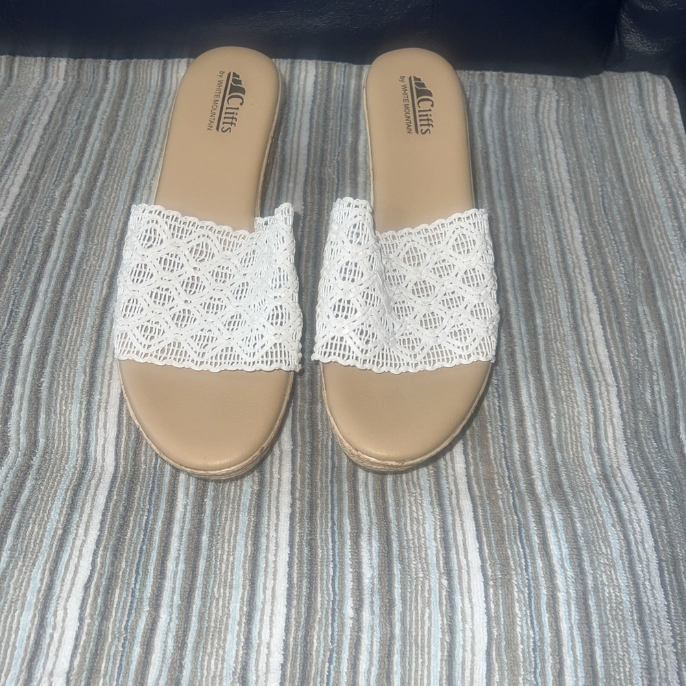 Cliffs By White Mountain Women Sandals Size 10.5